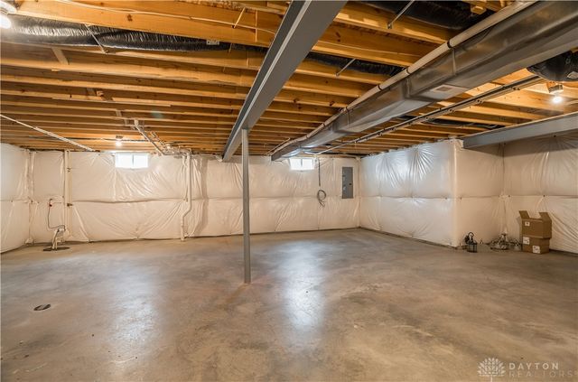 3063 White Ash Drive, Tipp City, OH 45371