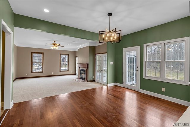 9 Hazelwood Lane, Grand Island, NY 14072