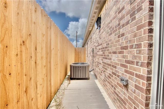 903 Hidden Hills Street, Mission, TX 78572