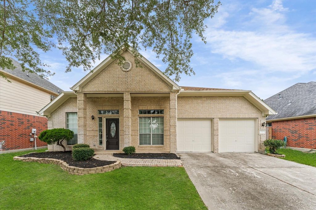 5422 Melody Park, Houston, TX 77066