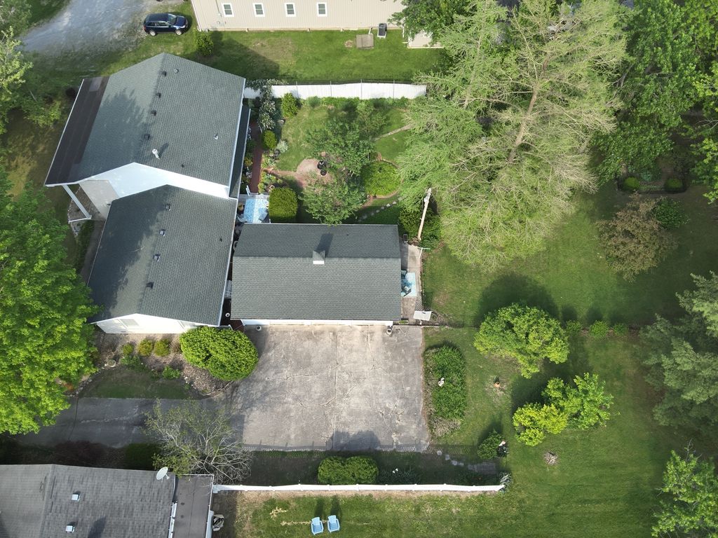 Image 114 of property listing at 766 Fairfield Road, Mt Vernon, IL 62864