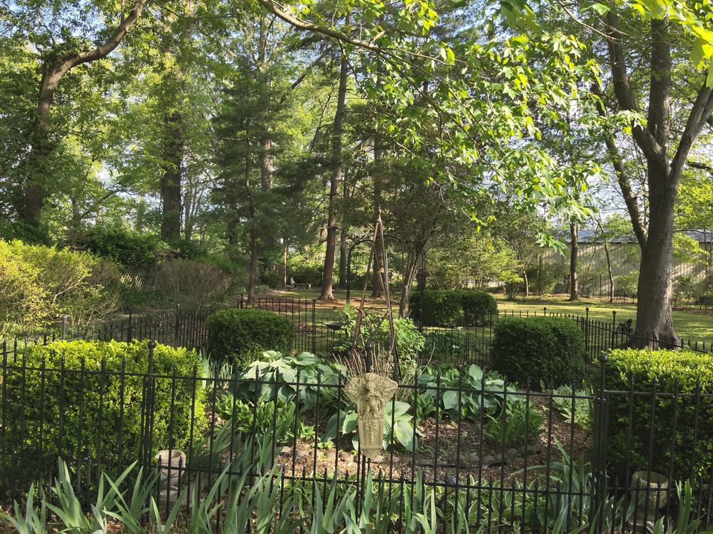 Image 130 of property listing at 766 Fairfield Road, Mt Vernon, IL 62864