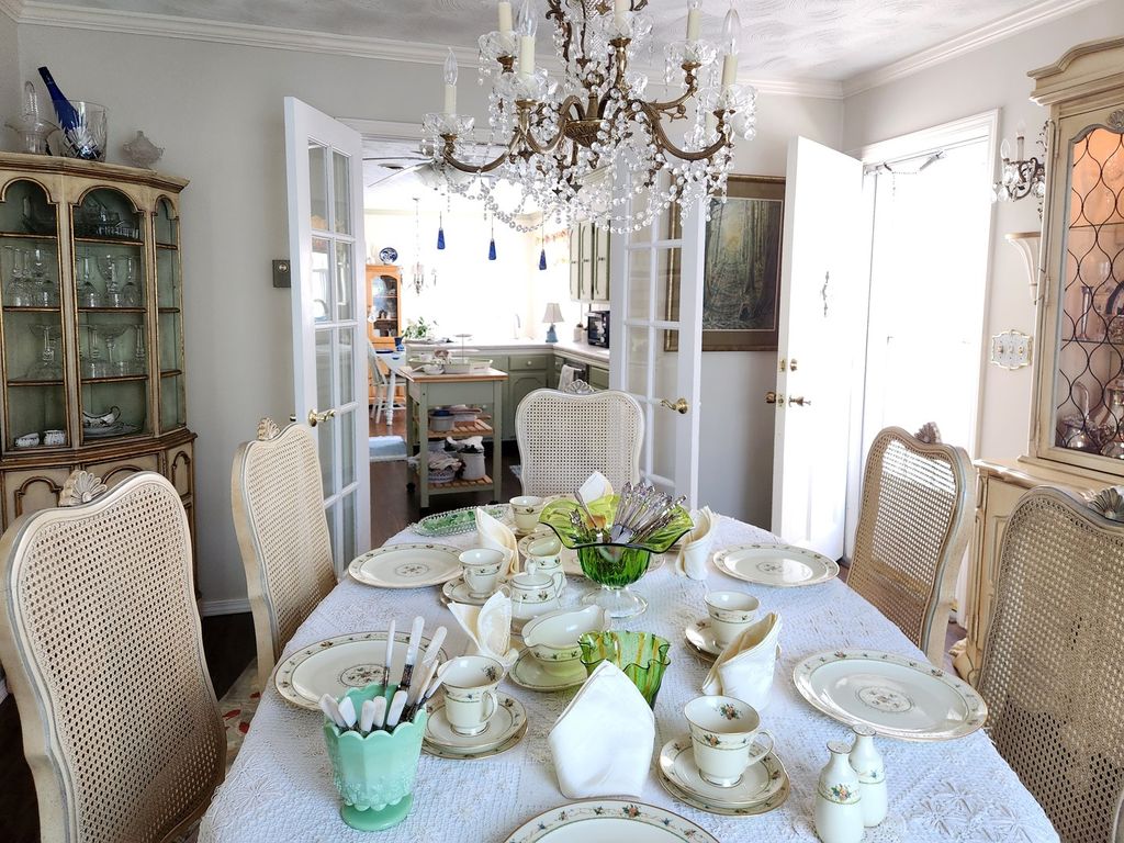 Image 25 of property listing at 766 Fairfield Road, Mt Vernon, IL 62864