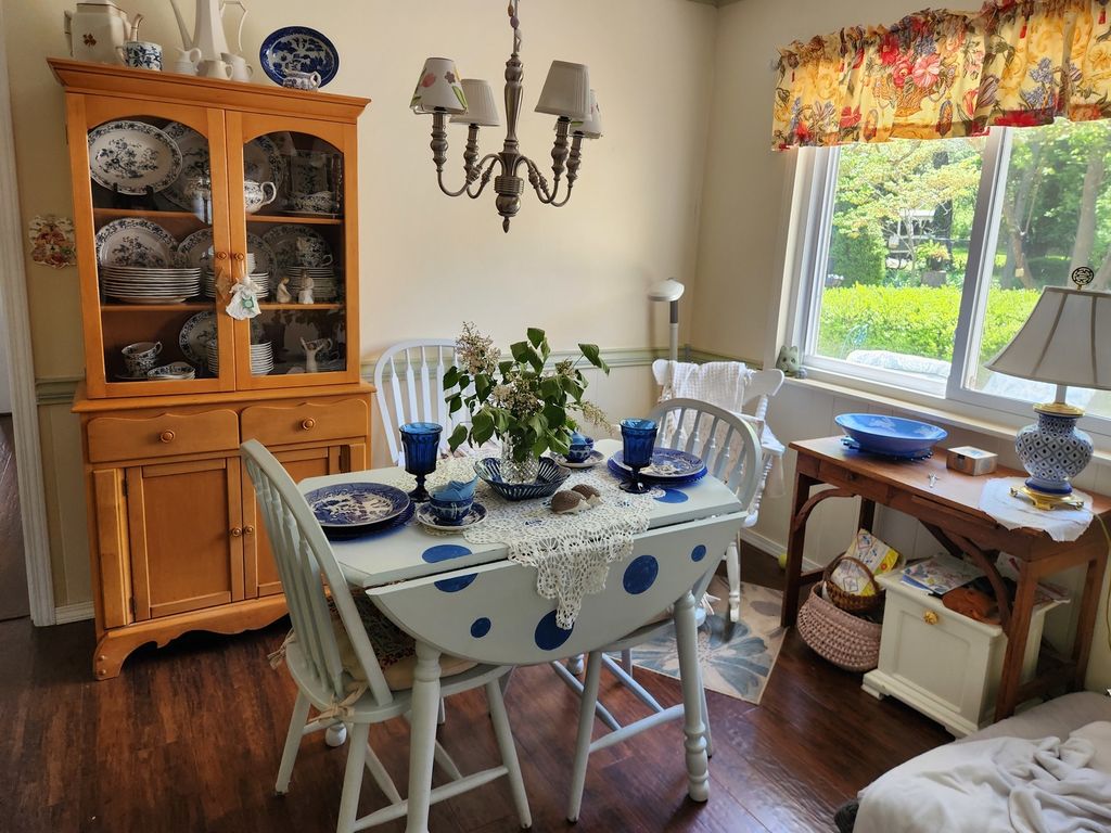 Image 32 of property listing at 766 Fairfield Road, Mt Vernon, IL 62864