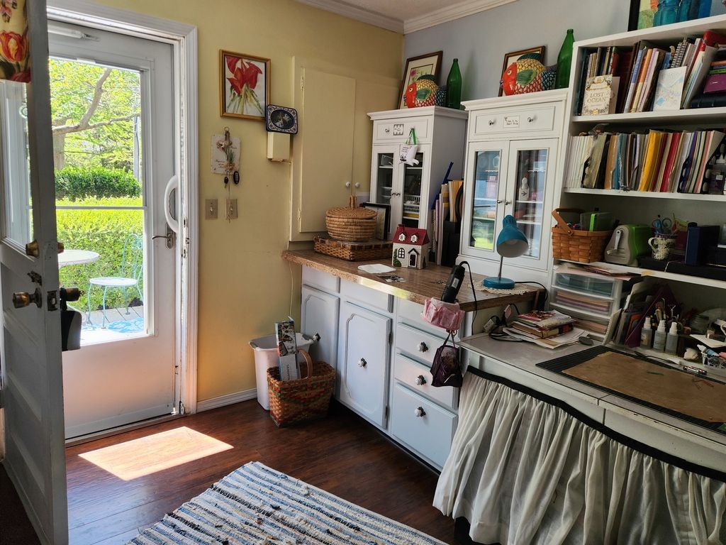 Image 34 of property listing at 766 Fairfield Road, Mt Vernon, IL 62864