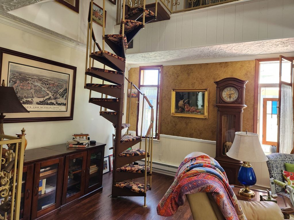 Image 40 of property listing at 766 Fairfield Road, Mt Vernon, IL 62864