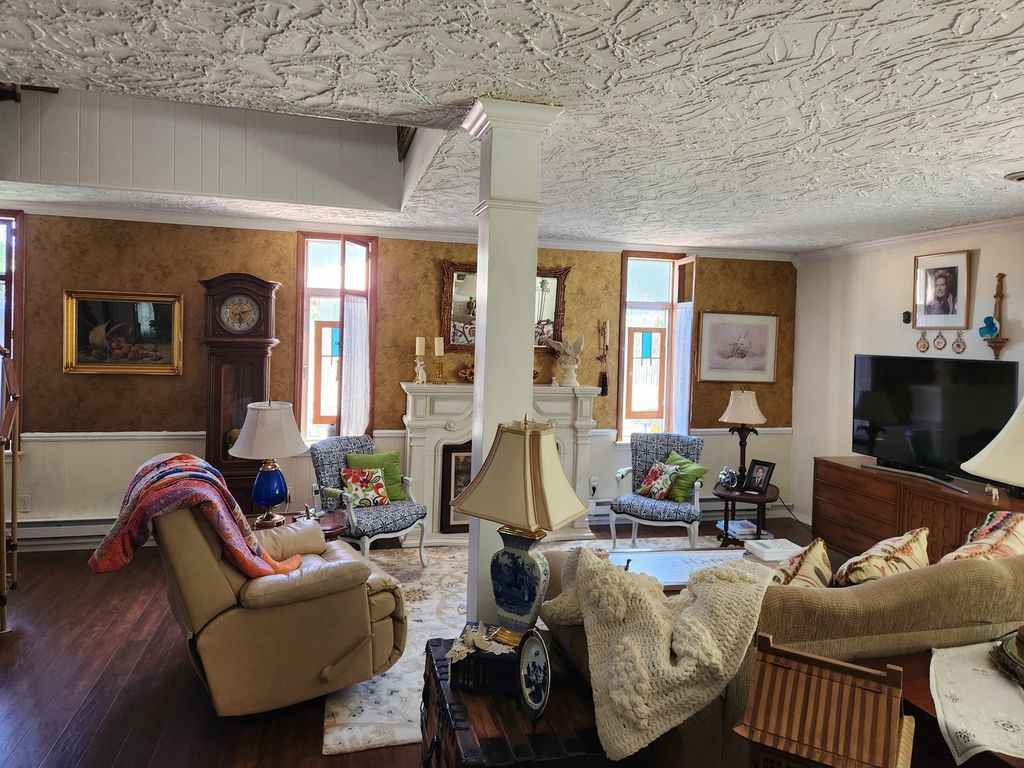 Image 43 of property listing at 766 Fairfield Road, Mt Vernon, IL 62864