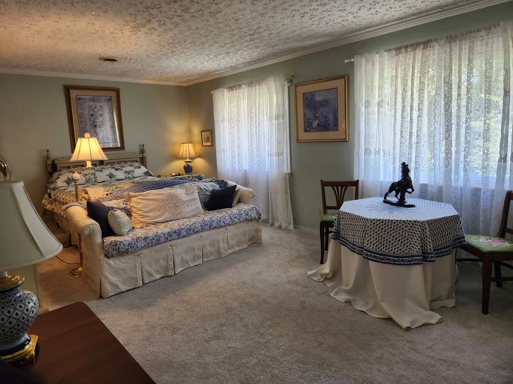 Image 48 of property listing at 766 Fairfield Road, Mt Vernon, IL 62864