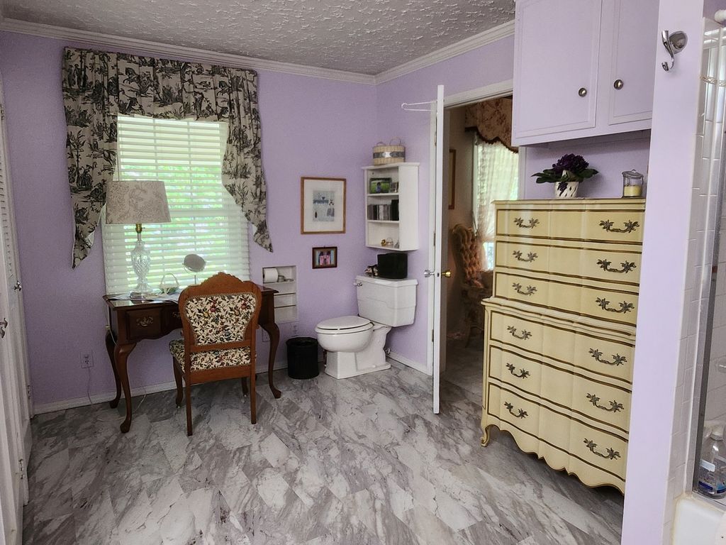 Image 61 of property listing at 766 Fairfield Road, Mt Vernon, IL 62864