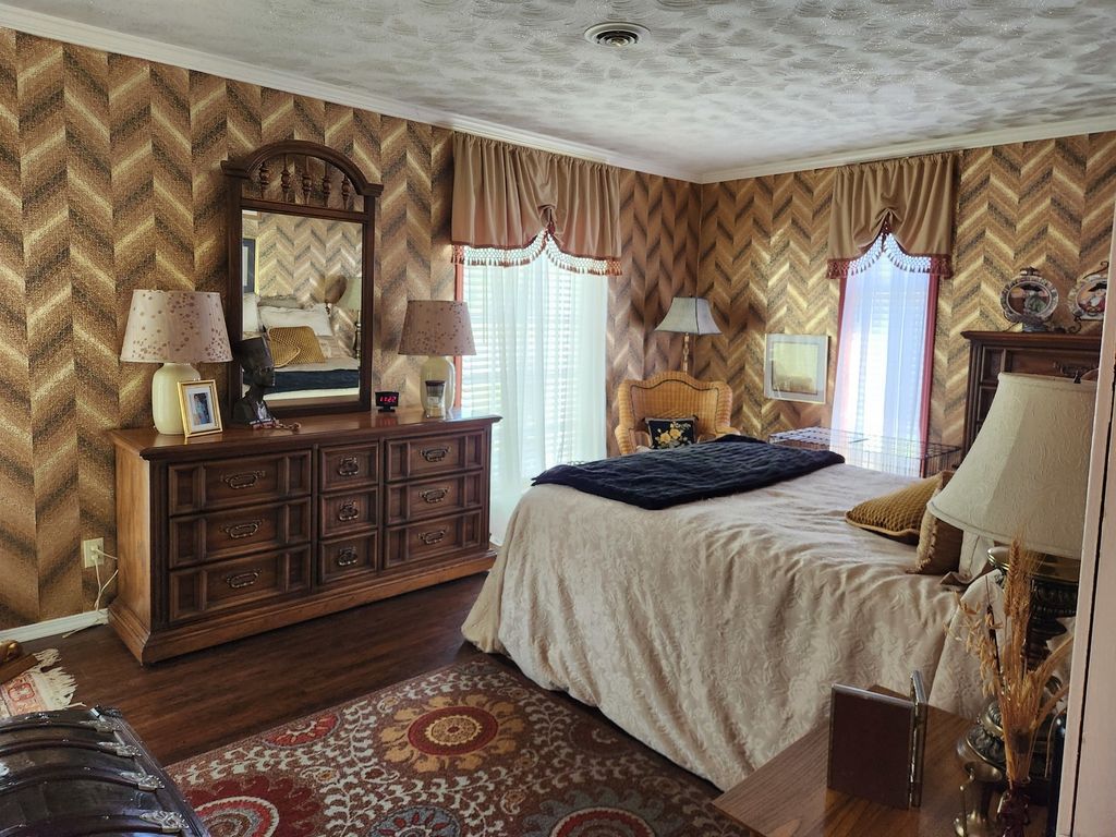 Image 65 of property listing at 766 Fairfield Road, Mt Vernon, IL 62864