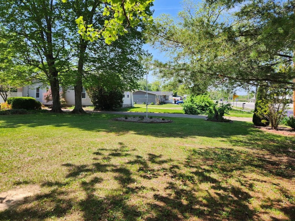 Image 70 of property listing at 766 Fairfield Road, Mt Vernon, IL 62864