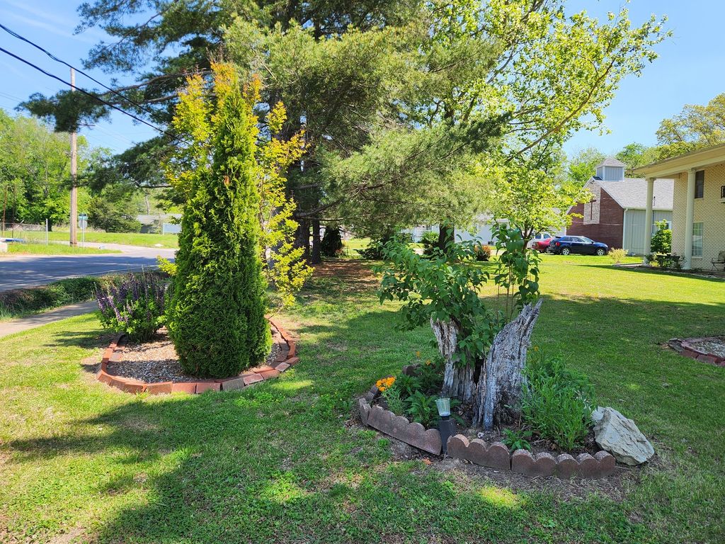 Image 73 of property listing at 766 Fairfield Road, Mt Vernon, IL 62864