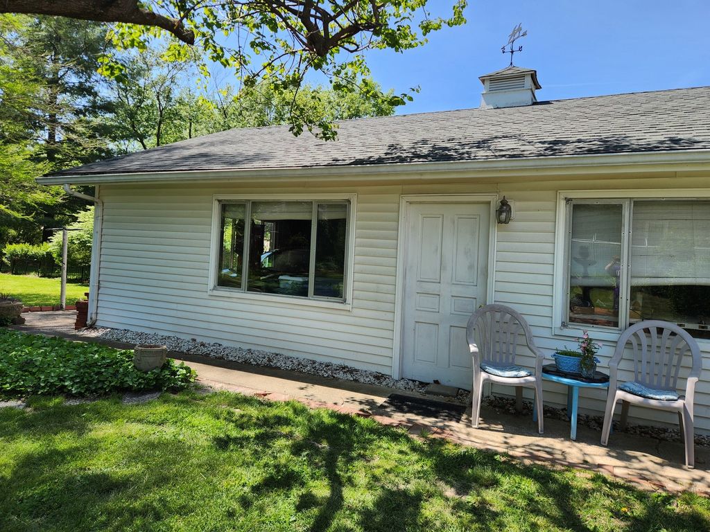 Image 84 of property listing at 766 Fairfield Road, Mt Vernon, IL 62864