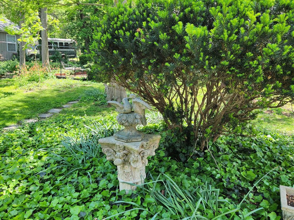 Image 88 of property listing at 766 Fairfield Road, Mt Vernon, IL 62864