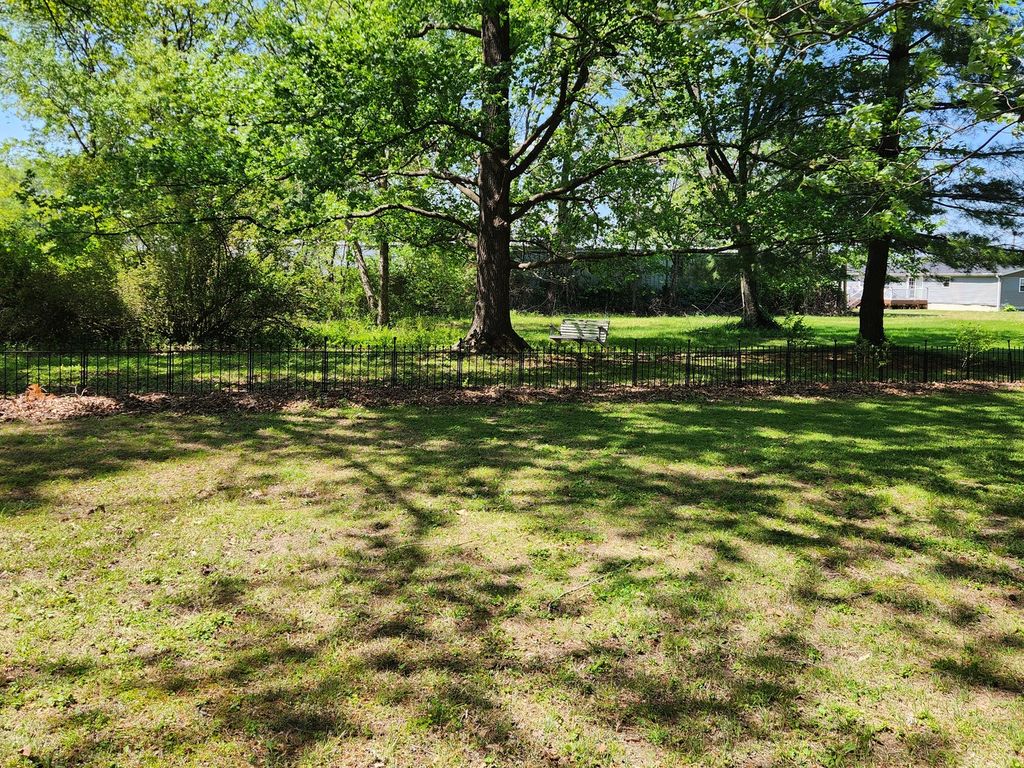 Image 89 of property listing at 766 Fairfield Road, Mt Vernon, IL 62864