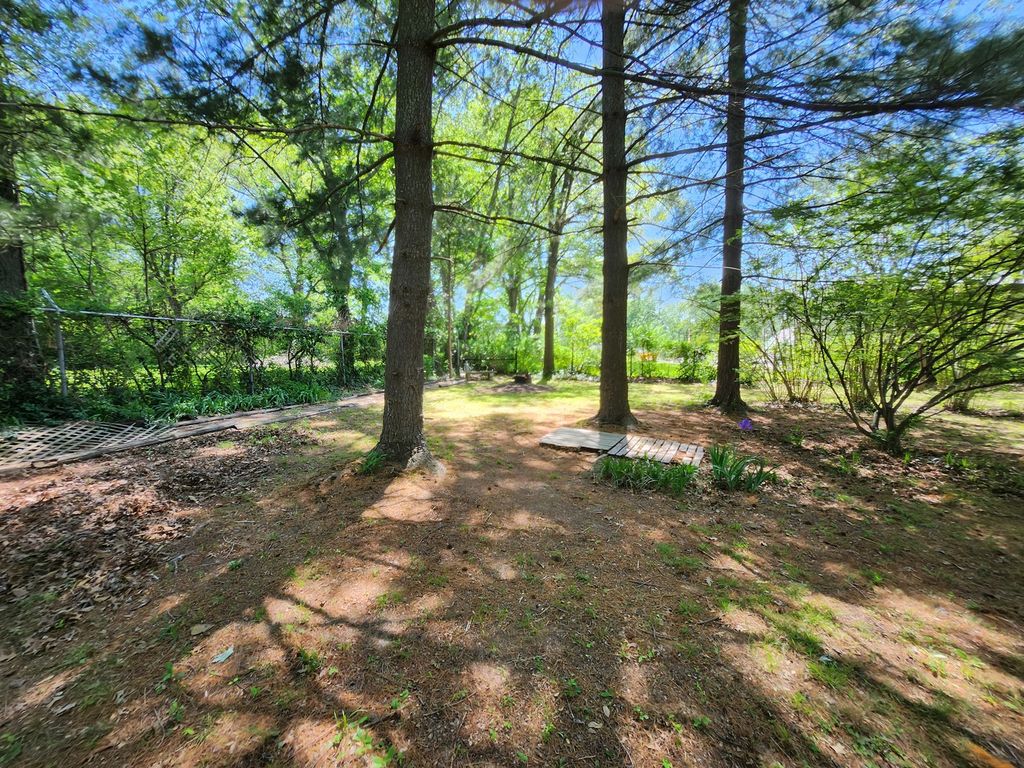 Image 95 of property listing at 766 Fairfield Road, Mt Vernon, IL 62864