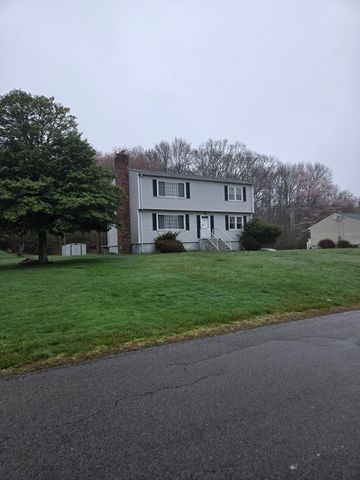 50 Benoit St, Westport, MA 02790