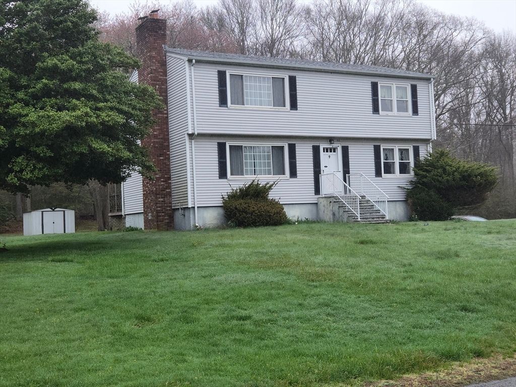 50 Benoit St, Westport, MA 02790