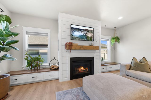 719 Midnight Sun Loop, Twin Falls, ID 83301