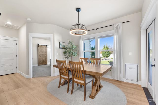 719 Midnight Sun Loop, Twin Falls, ID 83301