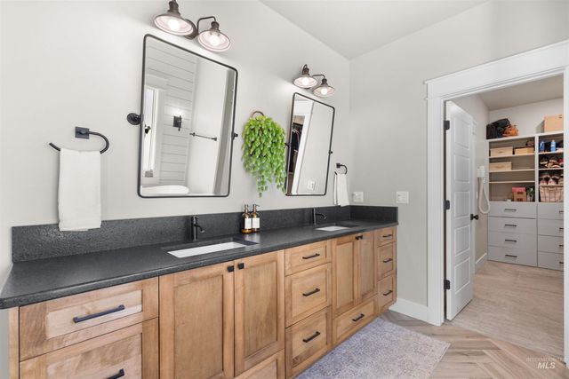719 Midnight Sun Loop, Twin Falls, ID 83301