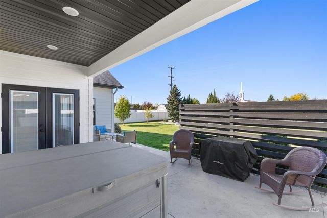 719 Midnight Sun Loop, Twin Falls, ID 83301