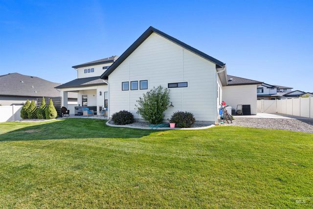 719 Midnight Sun Loop, Twin Falls, ID 83301