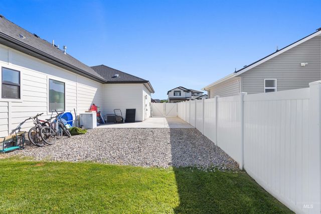 719 Midnight Sun Loop, Twin Falls, ID 83301