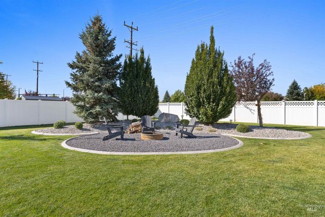 719 Midnight Sun Loop, Twin Falls, ID 83301