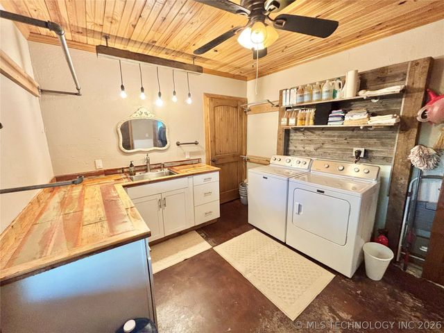 30207 W 1229 Drive, Stigler, OK 74462