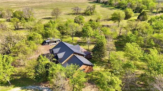 30207 W 1229 Drive, Stigler, OK 74462