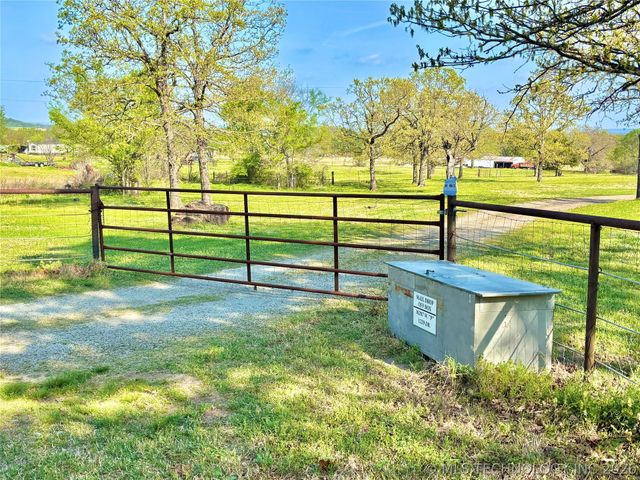 30207 W 1229 Drive, Stigler, OK 74462
