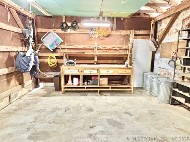 30207 W 1229 Drive, Stigler, OK 74462