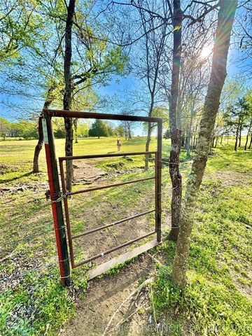 30207 W 1229 Drive, Stigler, OK 74462