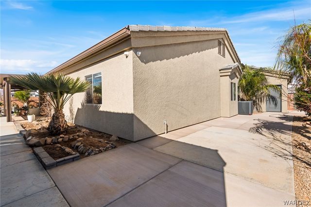 5373 N Canyon Trails Drive, Kingman, AZ 86409