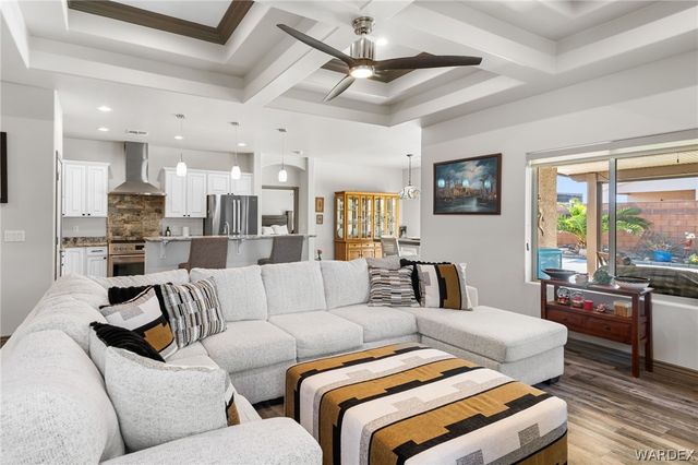 5373 N Canyon Trails Drive, Kingman, AZ 86409