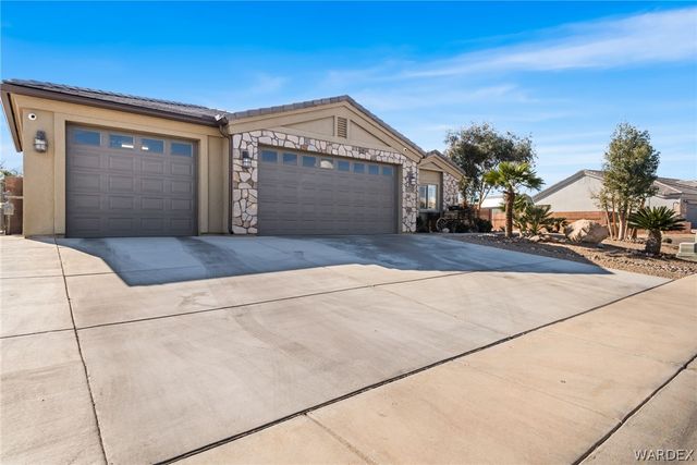 5373 N Canyon Trails Drive, Kingman, AZ 86409