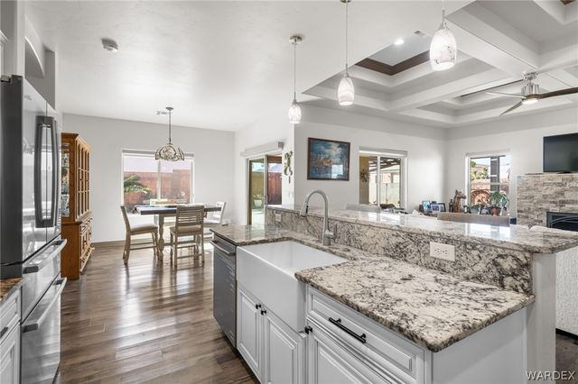 5373 N Canyon Trails Drive, Kingman, AZ 86409