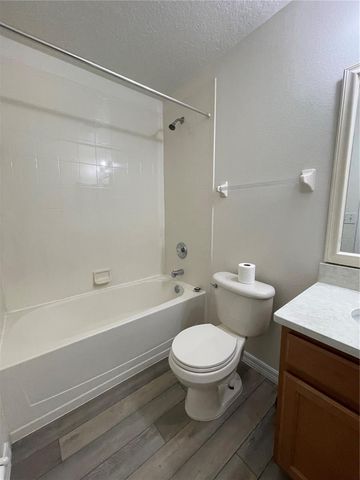636 CRESTING OAK CIRCLE 35, Orlando, FL 32824