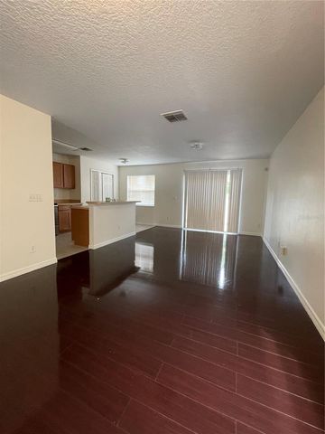 636 CRESTING OAK CIRCLE 35, Orlando, FL 32824