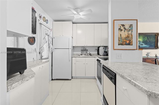 2930 Point East Drive E407, Aventura, FL 33160