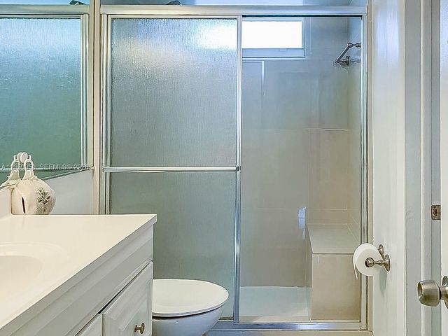 2930 Point East Drive E407, Aventura, FL 33160