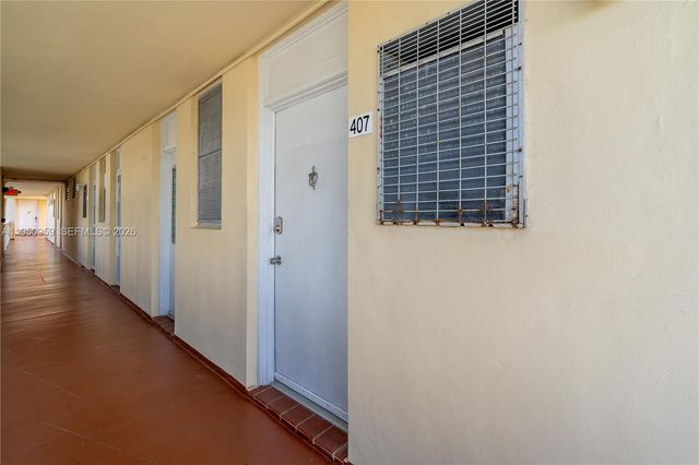 2930 Point East Drive E407, Aventura, FL 33160