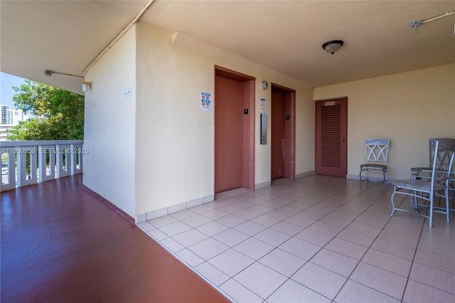 2930 Point East Drive E407, Aventura, FL 33160