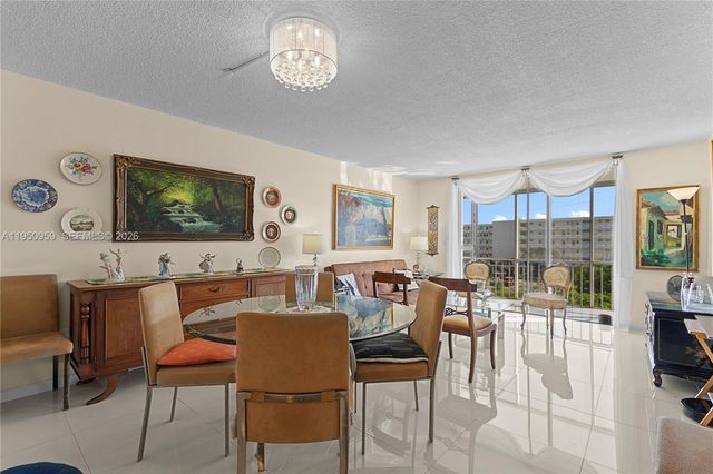 2930 Point East Drive E407, Aventura, FL 33160
