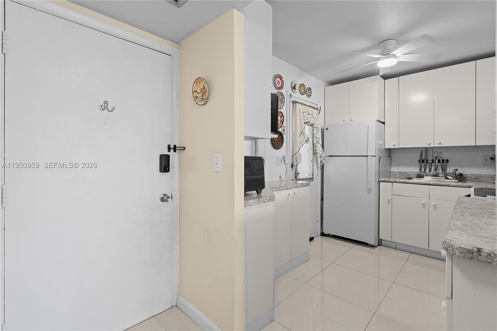 2930 Point East Drive E407, Aventura, FL 33160