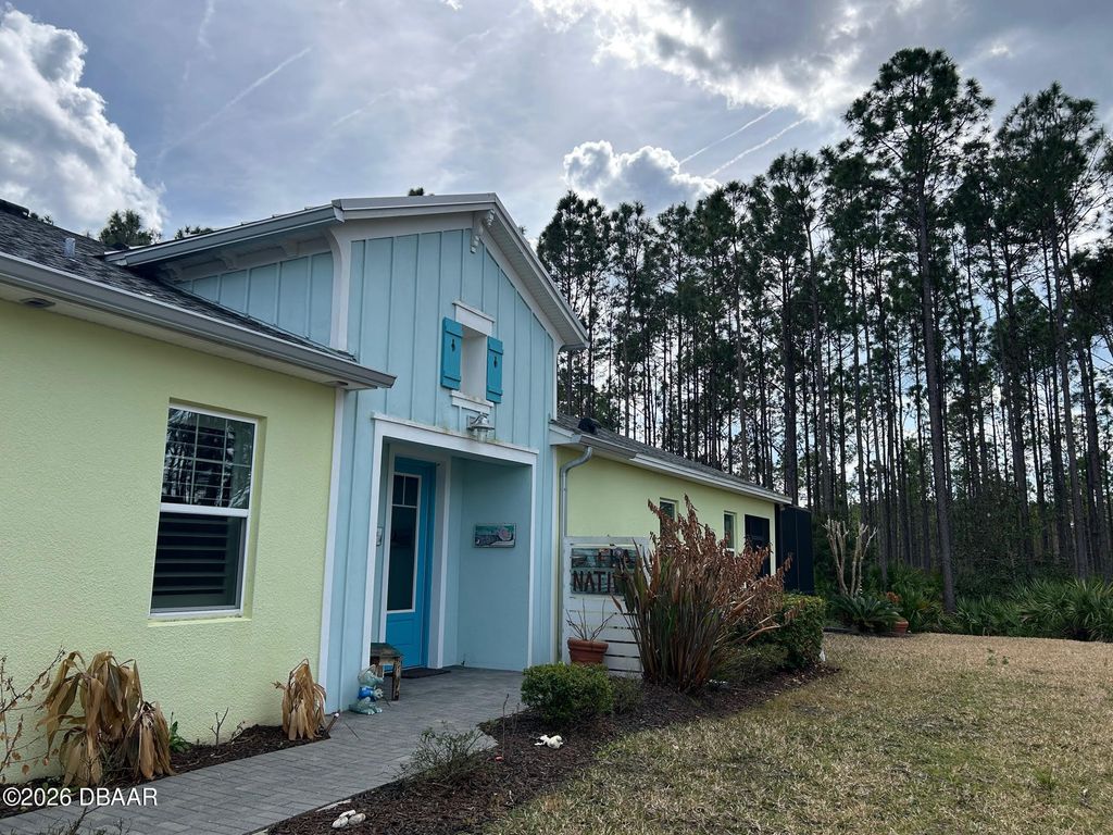 402 Tiki Terrace, Daytona Beach, FL 32124