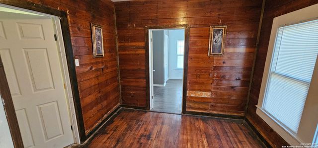 933 LAMAR ST, San Antonio, TX 78202