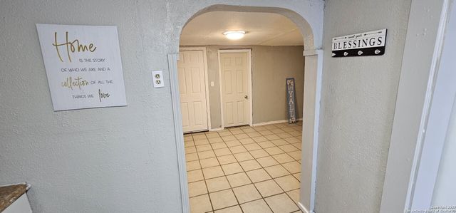 933 LAMAR ST, San Antonio, TX 78202