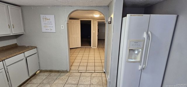 933 LAMAR ST, San Antonio, TX 78202